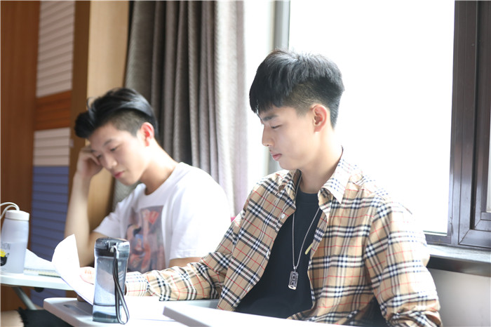 編導藝考影評范文之《黃金之弦》