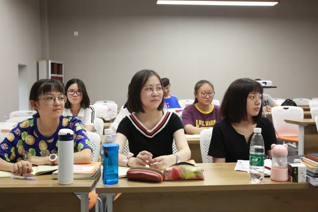 如何備考中傳攝影系