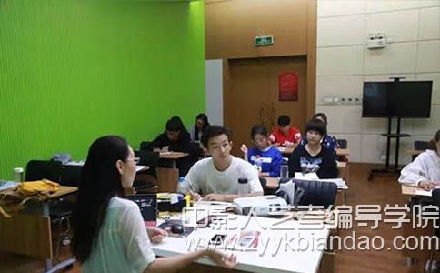 中影人藝考編導學院課堂 (9).jpg