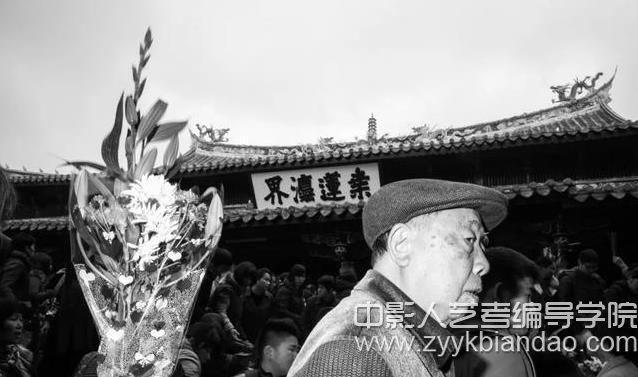 壓暗背景.jpg