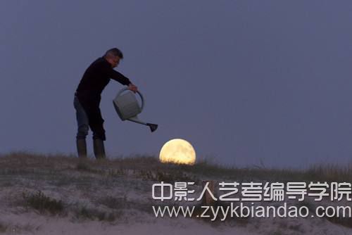 借位拍攝    種月亮.jpg