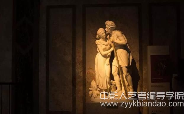 雕塑作品.jpg