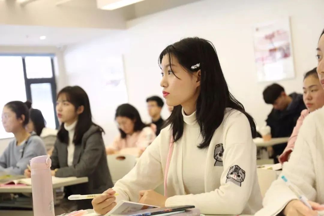 影片《羅生門》影評角度分析