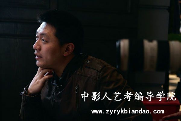 導(dǎo)演秦博